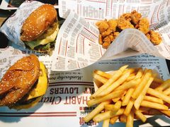 -The Habit Burger Grill 哈比特汉堡(复兴soho店)