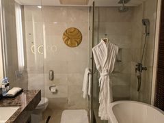 -青岛海尔洲际酒店