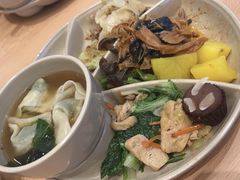 -素满香·全民食养自助(长宁龙之梦店)