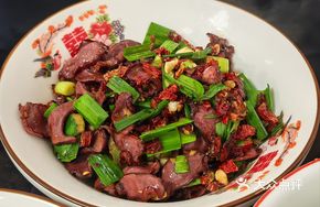 Stir-fried Garlic Leaves with Preserved Pork Tongue