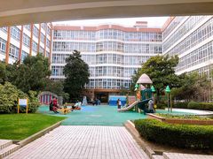 -上海市民办金苹果学校