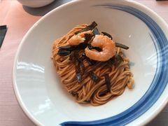 开洋葱油拌面-屋里厢上海菜馆