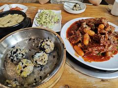 -喇喇排骨火锅·传统韩式脊骨汤(望京西园总店)