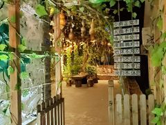 -百里峡七彩艺术小镇