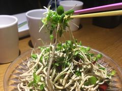 香椿苗豆腐丝-谢蟹浓·肉蟹煲(新奥店)