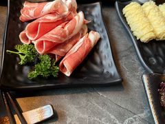 -湊湊火锅·茶憩(杭州湖滨银泰in77店)