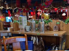 -老滇山寨•云南特色菜•地方菜•民族风情歌舞表演(金碧店)