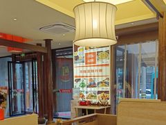 -阿瓦山寨·湘菜现炒·剁椒鱼头王(咸阳总店)