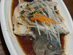 -黄泥岗·地道湖北菜(奥特莱斯店)