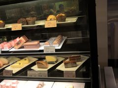 面包甜点陈列柜-麦当劳(新洲南路店)