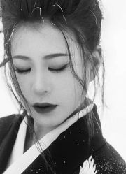 点击看大图 -持熹光年写真体验馆