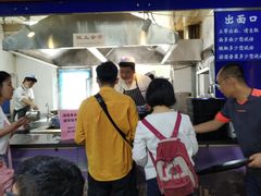 -陇上全荟兰州传统牛肉面(延吉路店)