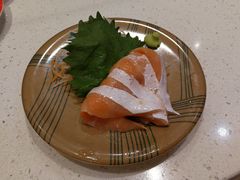 三文鱼腩刺身-京樽回転寿司(奥林匹克店)