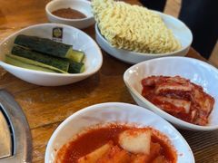 -喇喇排骨火锅·传统韩式脊骨汤(望京西园总店)