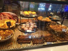 -巴黎贝甜(大宁国际商业广场店)