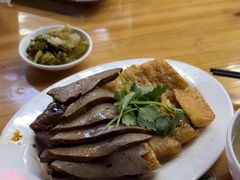-乌文新澄海卤鹅店