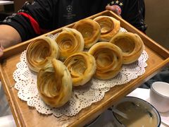 老济南油旋-闫府私房菜·百年鲁菜(恒隆店)