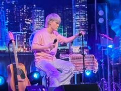 -星 Live House
