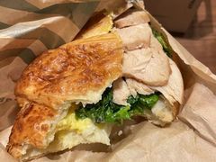 -星巴克(上海长宁来福士1F店)