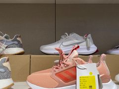 -唯品会(北京国瑞城店)