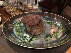 安格斯牛柳-恰餐厅及酒吧 CHAR Bar & Grill (北京丽都皇冠假日店)
