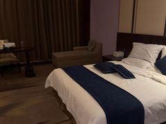 -蓝蔻酒店(深圳东站布吉万象汇店)