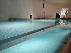 -涨巢·潮玩水疗局