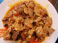 -爆炸头阿姨小四川正宗川味小吃(无任何分店)