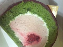iphone_upload_pic-花花卷卷·鲜食蛋糕(静安久光百货店)