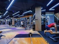 -威克健身游泳(万菱汇店)