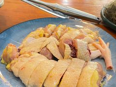 -老何家后安粉·糟粕醋海鲜火锅(三亚湾椰梦长廊店)