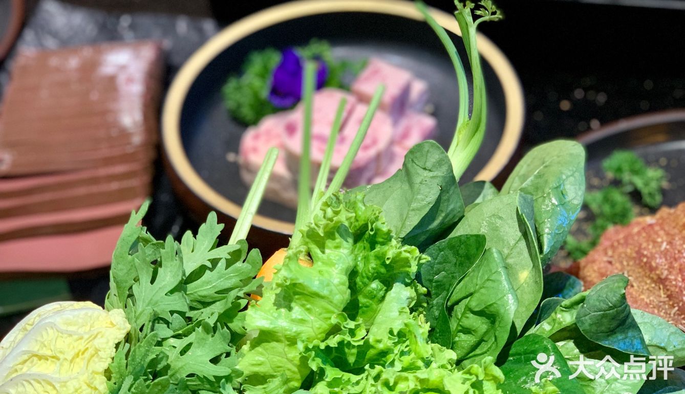 重庆火锅人间烟火在渝利‼️锅底正牛肉嫩真绝了