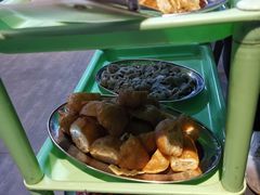 -牛一煲美食(江高店)