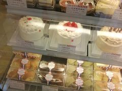 -红宝石·鲜奶小方·海派西点房(浦三店)