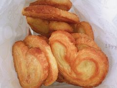 小蝴蝶酥-上海哈尔滨食品厂(淮海中路店)