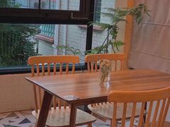 -花苑里咖啡(威远店)