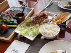 -东西风牛排馆周末烧烤自助(首都机场希尔顿店)