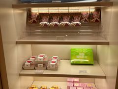 -好利来(上海长宁龙之梦店)