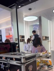-Z.X HAIR SALON张新美业
