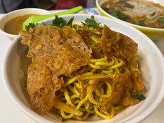 -缅华南国小食店