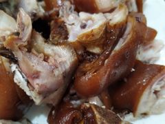 -老鼎万春卤菜(鹭湖宫8区店)