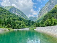 -鹿院坪生态旅游景区