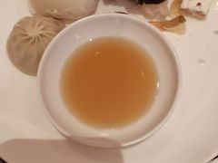 -上海西藏大厦万怡酒店Momo Cafe(徐汇店)