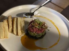 牛肉塔塔配牛油果黑橄榄酱-Solo(衡山路店)