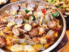 啤酒蛤蜊-老东镇啤酒屋海鲜加工·蒸汽海鲜·海鲜烧烤(台东店)