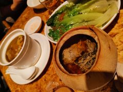 泰国椰皇炖乌鸡汤-陈鹏鹏潮汕菜(欢乐海岸 海边景观店)