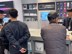 -Apple授权专营店(宝山万达店)