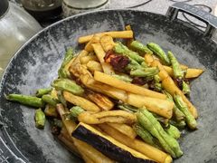 -天天向上素食餐厅(五台山店)