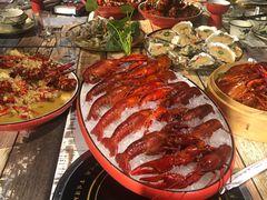 -虾弄弄海派小龙虾·牛羊蝎子火锅