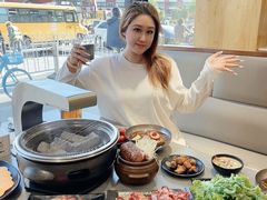 -啊美丽炭火烤肉(滑翔一店)